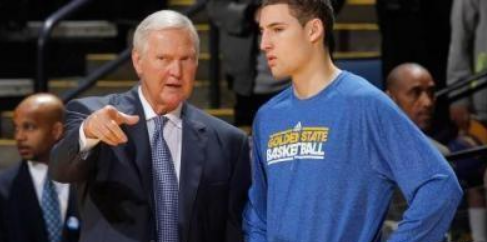 世体：梅西在进入诺坎普前没联系巴萨的任何人请求许可（世体：梅西进诺坎普前未与巴萨任何人沟通获取许可）