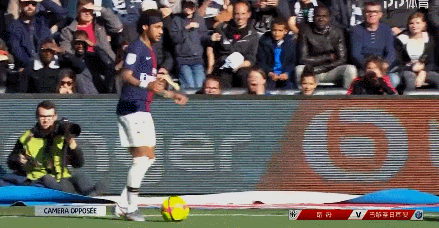 樊振东也没想到，香港火灾刚过一周，全红婵因一举动实现口碑暴涨（距香港火灾仅一周，全红婵一个举动口碑飙升，连樊振东都没料到）