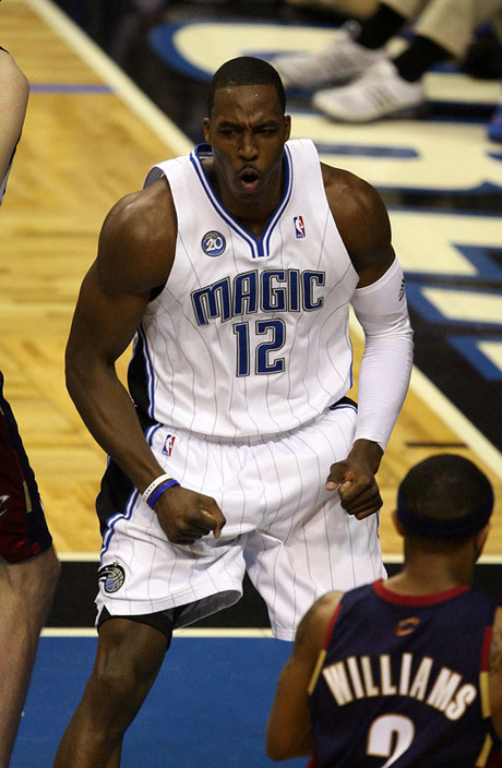 TA：曼城的防守相当稳固；皇马终于踢出了一场有内容的比赛（TA：曼城防守稳如磐石，皇马终于踢出一场有质量的比赛）