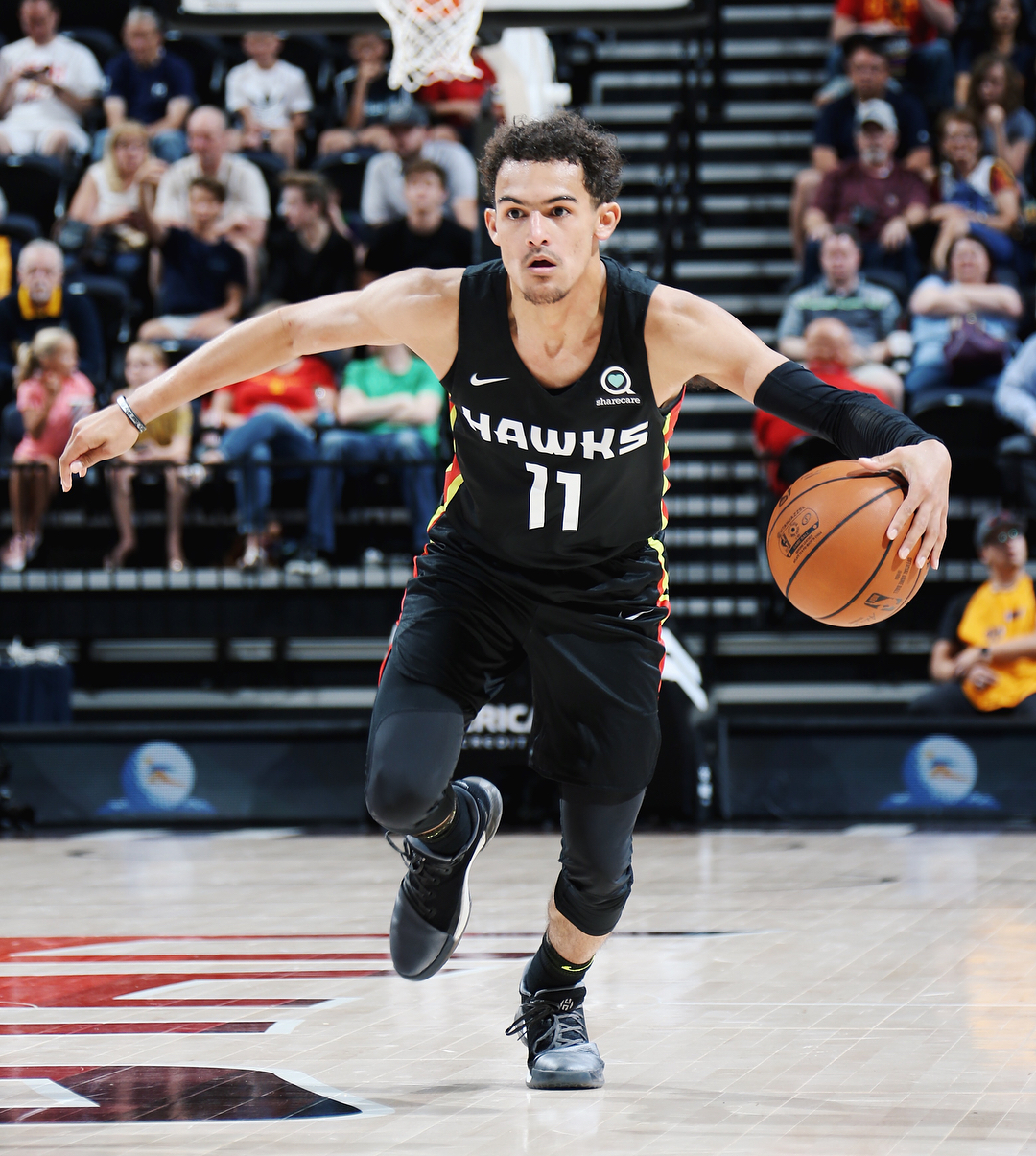 逼抢一旦成功就是快攻（逼抢得手即刻反击）