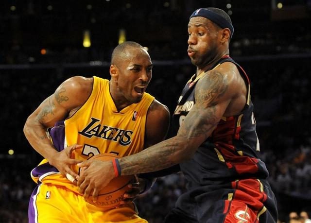 埃贝尔：下半场拜仁有点放松了？因为脑子里想着与巴黎的比赛（埃贝尔：拜仁下半场略显松懈，或因提前分心巴黎之战）