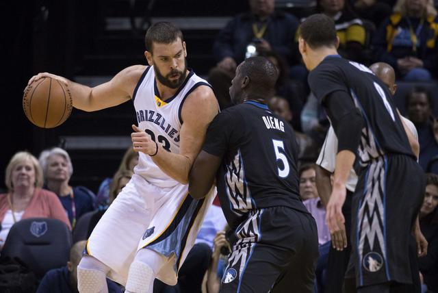 布冯：尤文选择斯帕莱蒂是最好的补救方案，对图多尔感到遗憾（布冯称尤文任命斯帕莱蒂是最佳补救，并为图多尔感到遗憾）