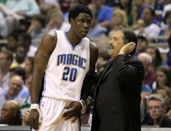 阿德巴约总分升至队史得分榜第三，紧追莫宁仰望韦德（阿德巴约升至队史得分第3，仅次韦德与莫宁）