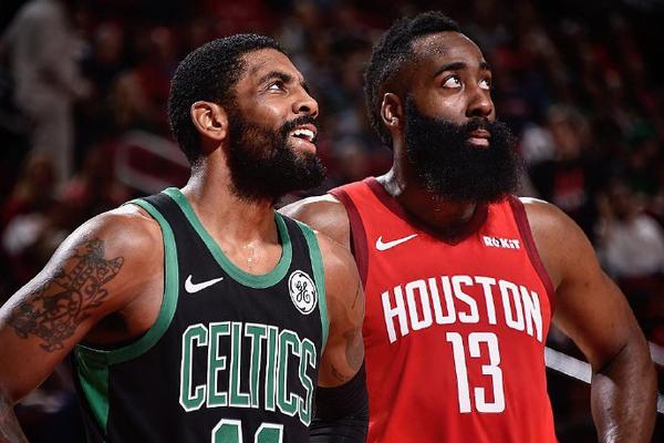 每体：孔德本赛季状态不佳，伊尼戈离队后巴萨防线表现不稳（每体：孔德本季发挥欠佳，伊尼戈离队后巴萨后防起伏明显）