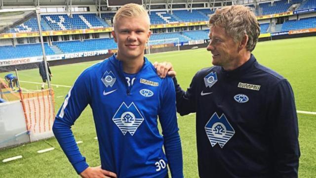 夕阳无限好，老年生活亦精彩（晚霞灿烂，银发人生同样精彩）