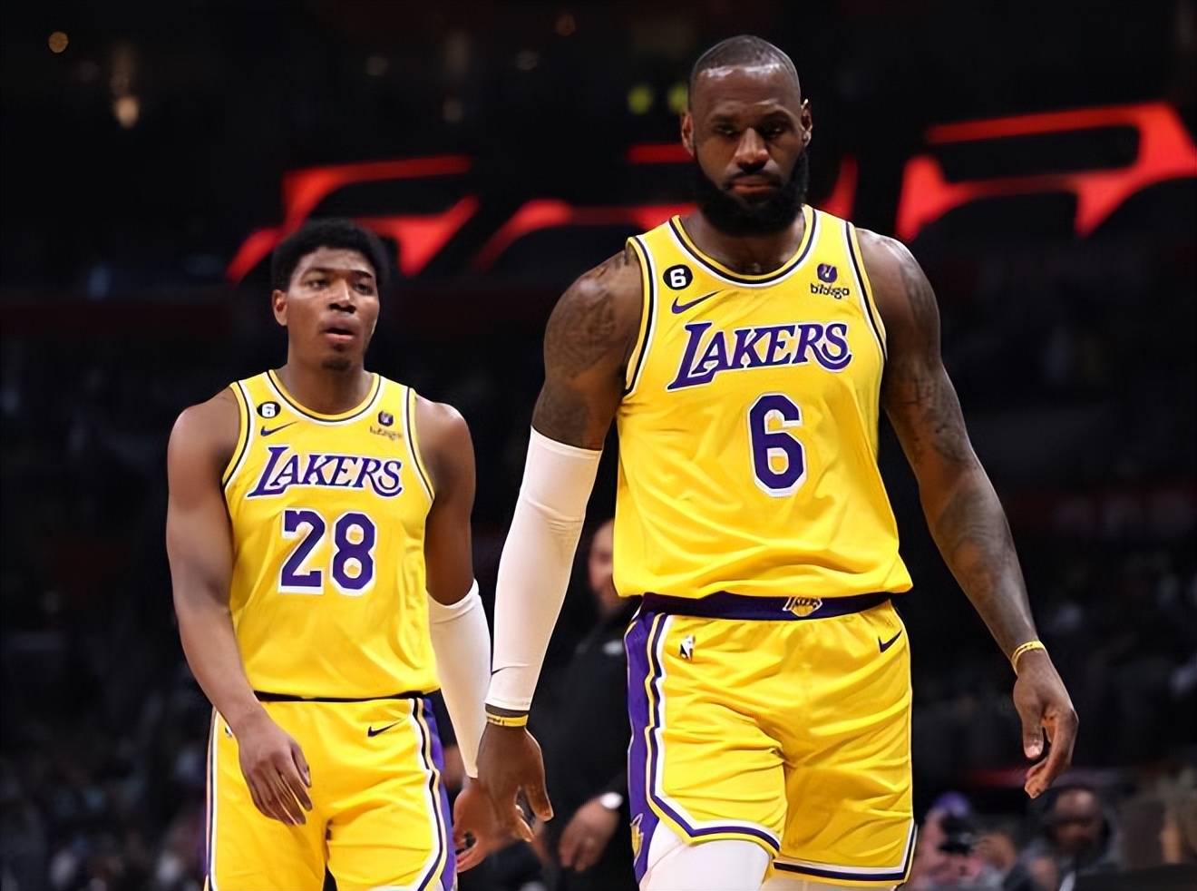 英超战报：库尼亚破门，B费传射难救主，曼联4-4伯恩茅斯（英超焦点战：库尼亚建功，B费传射无力回天，曼联与伯恩茅斯4-4战平）