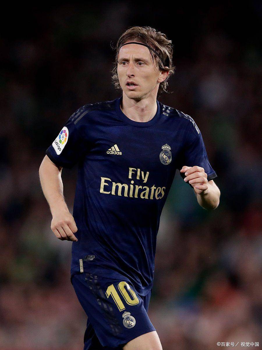 英超青训球员炫耀贩毒被判3年，同伙持枪获刑10年（英超青训球员因炫耀贩毒获刑3年，持枪同伙被判10年）