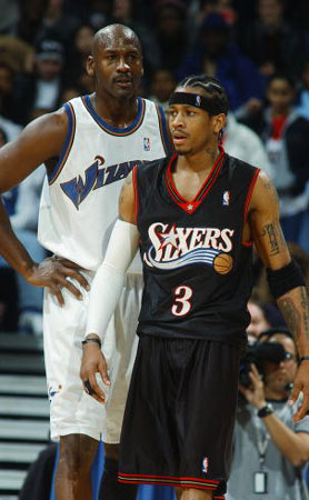 末节17分！芬奇：兰德尔冲击力进攻侵略性拉满了 打法简洁高效（末节独取17分！芬奇盛赞兰德尔冲击力十足、进攻侵略性爆棚，打法简洁高效）