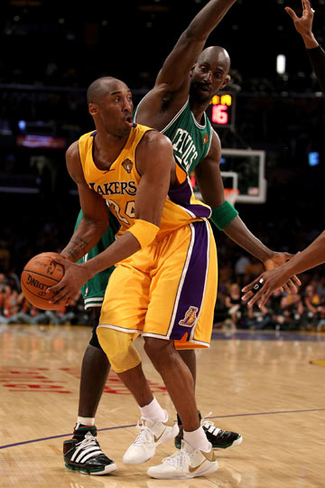 斯洛特：范戴克因病缺席今日比赛，布拉德利因小伤缺阵（斯洛特：范戴克因病无缘今日出战，布拉德利轻伤缺席）