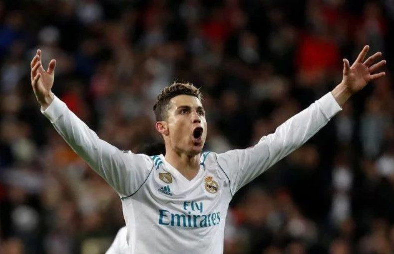 19岁22天，莱比锡边锋迪奥曼德成为德甲历史第二年轻戴帽球员（年仅19岁又22天，莱比锡边锋迪奥曼德成德甲史上第二年轻上演帽子戏法的球员）