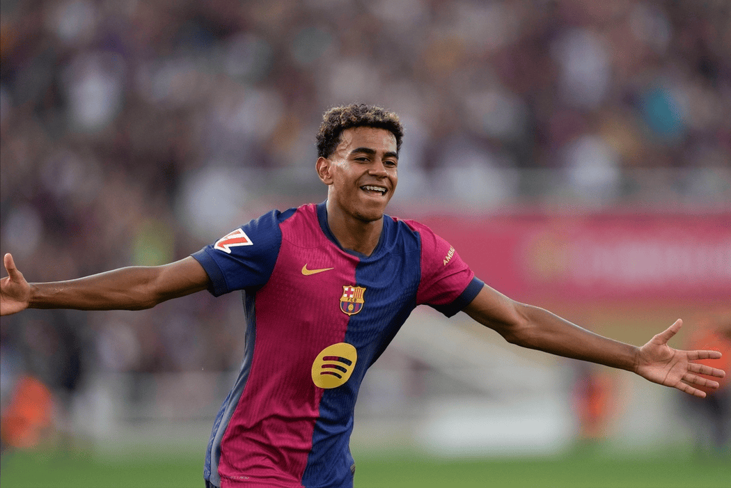 非洲杯再次爆发争议判罚，引球迷不满（非洲杯争议判罚再度上演，球迷不满升级）