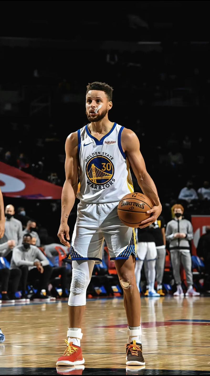 申花3-1津门虎连续两年屈居亚军，李嗣镕首秀即破门，吴曦点射（申花3-1力克津门虎，连续两季屈居亚军；李嗣镕首秀破门、吴曦点射建功）