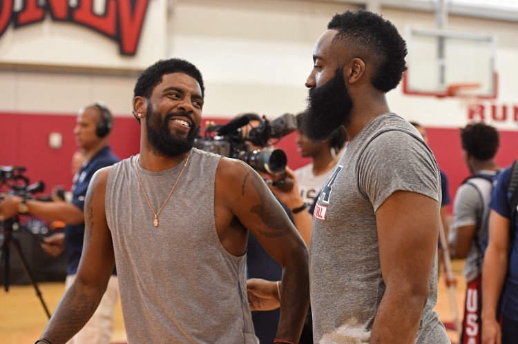 足球西甲豪门迎来连胜，状态回暖（西甲豪门重返胜轨，状态复苏）