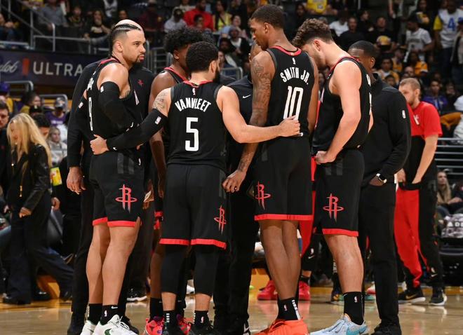 中国球员留洋要分几步走？看看日本足球的“参考答案”（中国球员留洋该如何分步推进？看看日本足球的可供借鉴之路）