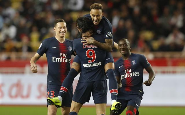 篮球NBA明星球员参加公益活动（NBA球星参与公益慈善活动）