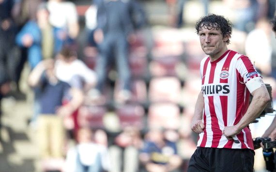 [德甲]吉滕斯边路一条龙突破 小角度劲射破门.