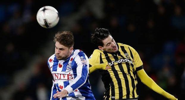 球场上不断 球场上不断