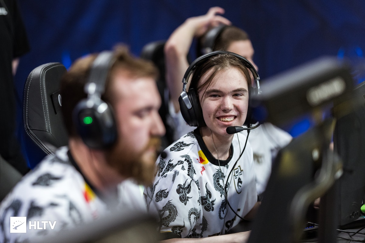 阵容老化还 阵容老化还